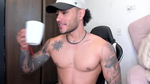 Snapshot of alessandro_vanni chatting on 12.07.24 Alessandro Vanni online show from 12.07.24