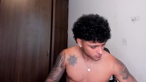 Snapshot of alessandro_vanni chatting on 01.27.25 Alessandro Vanni online show from 01.27.25