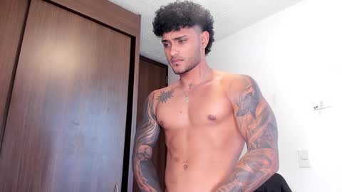 Snapshot of alessandro_vanni chatting on 01.31.25 Alessandro Vanni online show from 01.31.25