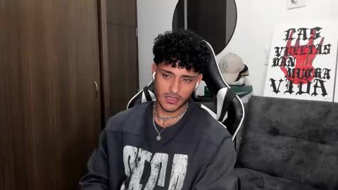 Snapshot of alessandro_vanni chatting on 09.29.25 Alessandro Vanni online show from 09.29.25