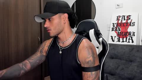 Snapshot of alessandro_vanni chatting on 10.08.25 Alessandro Vanni online show from 10.08.25