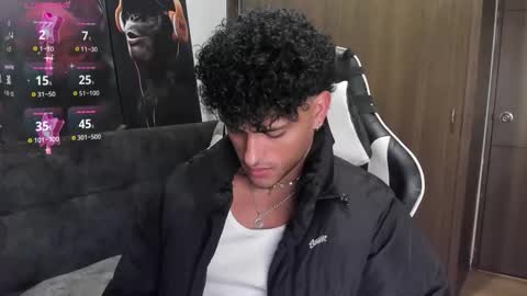 Snapshot of alessandro_vanni chatting on 11.12.25 Alessandro Vanni online show from 11.12.25