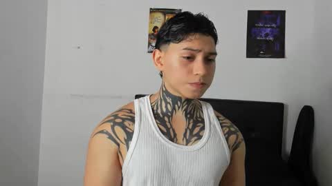 Snapshot of alessandro_wolf chatting on 02.04.26 Alessandro online show from 02.04.26