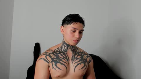 Snapshot of alessandro_wolf chatting on 03.17.26 Alessandro online show from 03.17.26