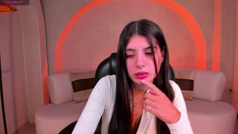 Alessia  online show from 10.22.25