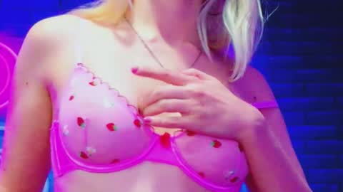 alessiacroft online show from 02.15.26