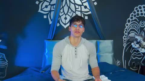 Snapshot of alessiovitale chatting on 01.06.26 Alessio online show from 01.06.26