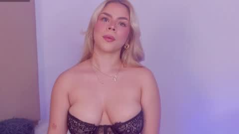 Alessia Moon online show from 06.04.26