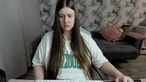 Snapshot of aletta_oushen chatting on 02.12.26 Aletta Oushen online show from 02.12.26