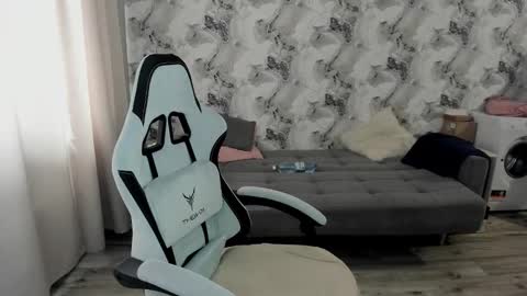 Snapshot of aletta_oushen chatting on 03.08.26 Aletta Oushen online show from 03.08.26