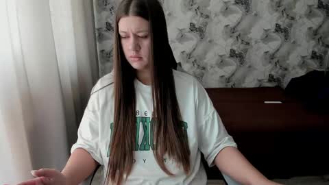 Aletta Oushen online show from 05.18.26