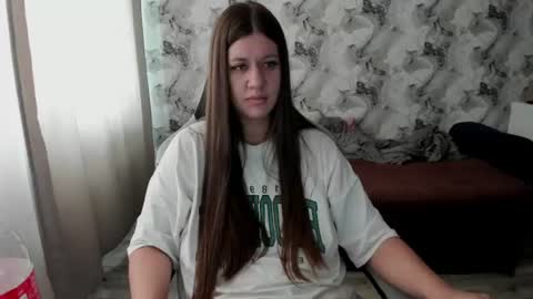 Snapshot of aletta_oushen chatting on 06.26.26 Aletta Oushen online show from 06.26.26