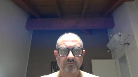 Snapshot of alex1977milano chatting on 06.04.26 the Gold Couple online show from 06.04.26