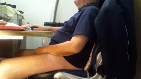 Snapshot of alex47100 chatting on 01.29.25 alex47100 online show from 01.29.25