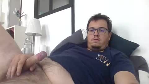 Snapshot of alex90080 chatting on 04.27.26 alex90080 online show from 04.27.26