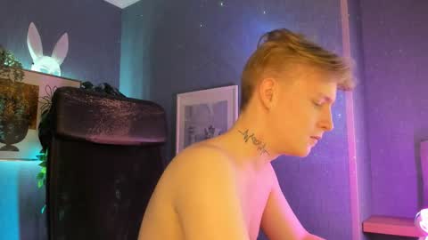 Snapshot of alex__sweet chatting on 03.13.26 your Alex online show from 03.13.26