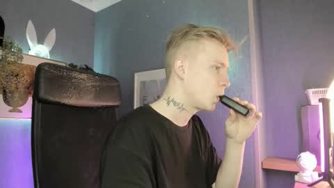 Snapshot of alex__sweet chatting on 03.22.26 your Alex online show from 03.22.26