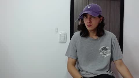 Snapshot of alex_connorr chatting on 02.14.25 alex_connorr online show from 02.14.25