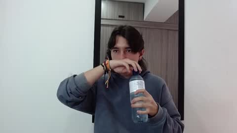 Snapshot of alex_connorr chatting on 02.19.25 alex_connorr online show from 02.19.25