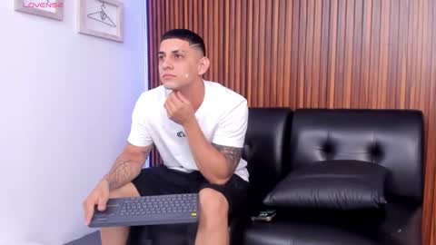 Snapshot of alex_cute77 chatting on 02.05.26 alex online show from 02.05.26