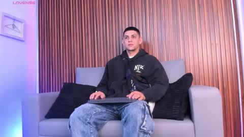 Snapshot of alex_cute77 chatting on 02.09.26 alex online show from 02.09.26