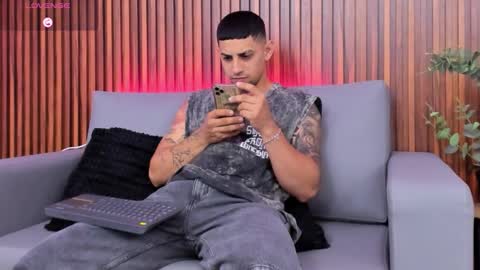 Snapshot of alex_cute77 chatting on 03.10.26 alex online show from 03.10.26