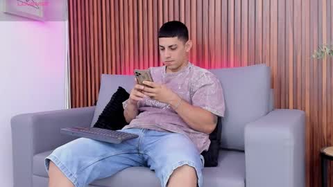 Snapshot of alex_cute77 chatting on 03.19.26 alex online show from 03.19.26