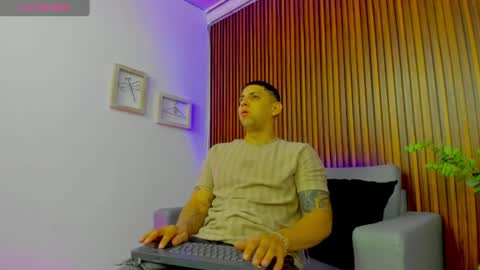 alex online show from 04.22.26