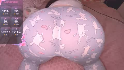 Snapshot of alex_dreams_ chatting on 12.15.25 Alex online show from 12.15.25