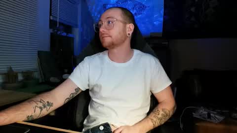 Snapshot of alex_foxe chatting on 02.18.26 Alex online show from 02.18.26