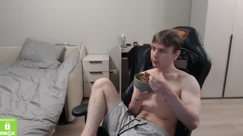 Snapshot of alex_gotcha chatting on 07.14.26 Alex online show from 07.14.26