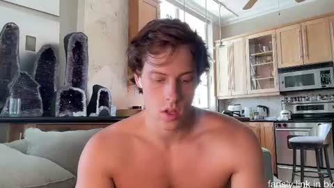 Snapshot of alex_islive chatting on 07.24.26 Alex Stone online show from 07.24.26