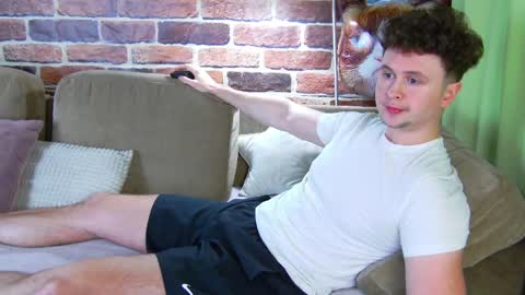 Snapshot of alex_onelove chatting on 05.16.26 Alex online show from 05.16.26