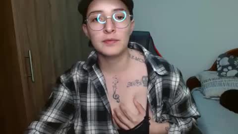 Snapshot of alex_parker07 chatting on 01.08.25 Alex Parker online show from 01.08.25