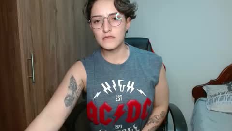 Snapshot of alex_parker07 chatting on 01.10.25 Alex Parker online show from 01.10.25