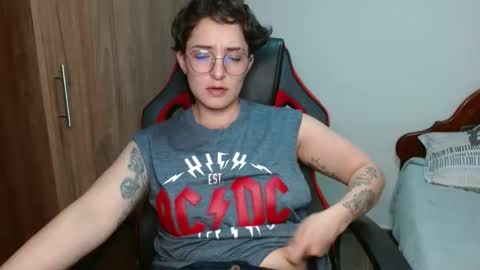 Snapshot of alex_parker07 chatting on 01.10.25 Alex Parker online show from 01.10.25