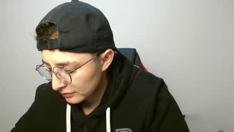 Snapshot of alex_parker07 chatting on 09.27.25 Alex Parker online show from 09.27.25