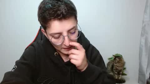 Snapshot of alex_parker07 chatting on 09.30.25 Alex Parker online show from 09.30.25