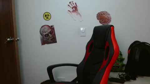 Snapshot of alex_parker07 chatting on 11.03.25 Alex Parker online show from 11.03.25