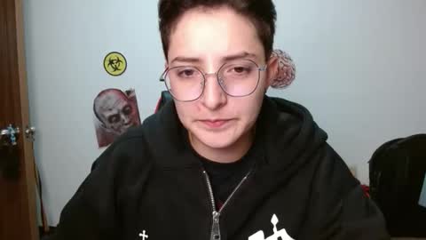 Snapshot of alex_parker07 chatting on 11.10.25 Alex Parker online show from 11.10.25