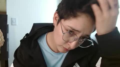 Snapshot of alex_parker07 chatting on 01.08.26 Alex Parker online show from 01.08.26