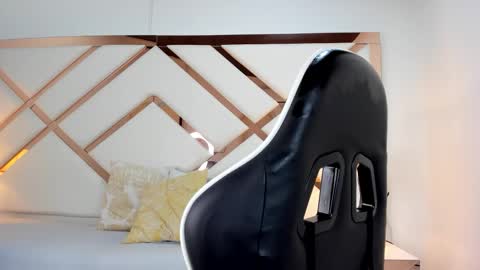 Alex  online show from 05.14.26