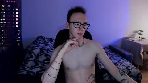 Snapshot of alex_silent chatting on 02.19.25 alex_silent online show from 02.19.25