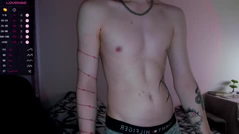 Snapshot of alex_silent chatting on 02.20.25 alex_silent online show from 02.20.25