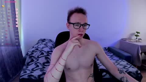 Snapshot of alex_silent chatting on 02.25.25 alex_silent online show from 02.25.25