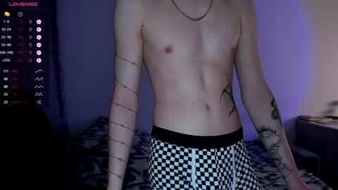 Snapshot of alex_silent chatting on 03.10.25 alex_silent online show from 03.10.25