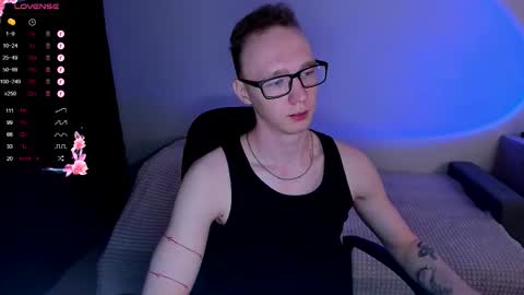 Snapshot of alex_silent chatting on 09.10.25 alex_silent online show from 09.10.25