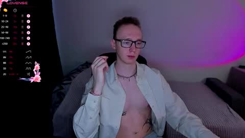 Snapshot of alex_silent chatting on 09.23.25 alex_silent online show from 09.23.25