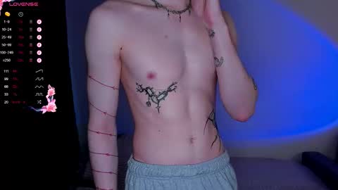 Snapshot of alex_silent chatting on 09.24.25 alex_silent online show from 09.24.25