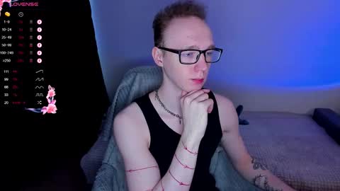 Snapshot of alex_silent chatting on 10.03.25 alex_silent online show from 10.03.25